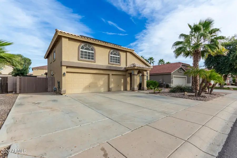 15864 W Calavar Road, Surprise, AZ 85379 - Image #3