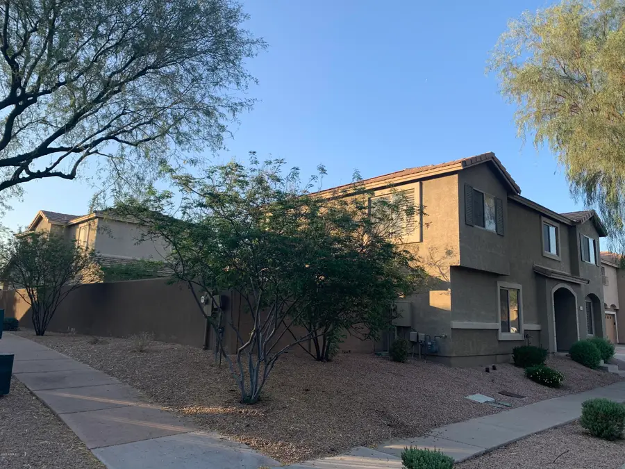 21842 N 40th Place, Phoenix, AZ 85050 - Image #2