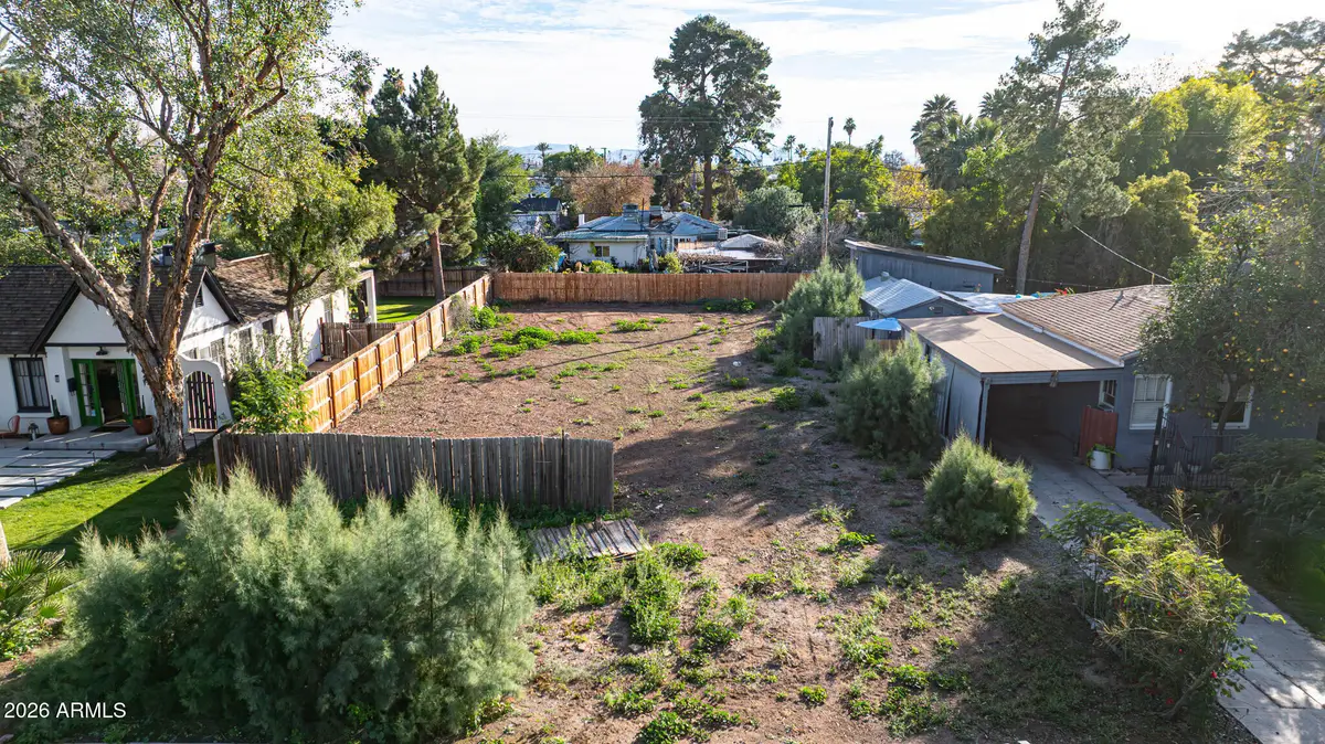 931 W Heatherbrae Drive #10, Phoenix, AZ 85013 - Image #1