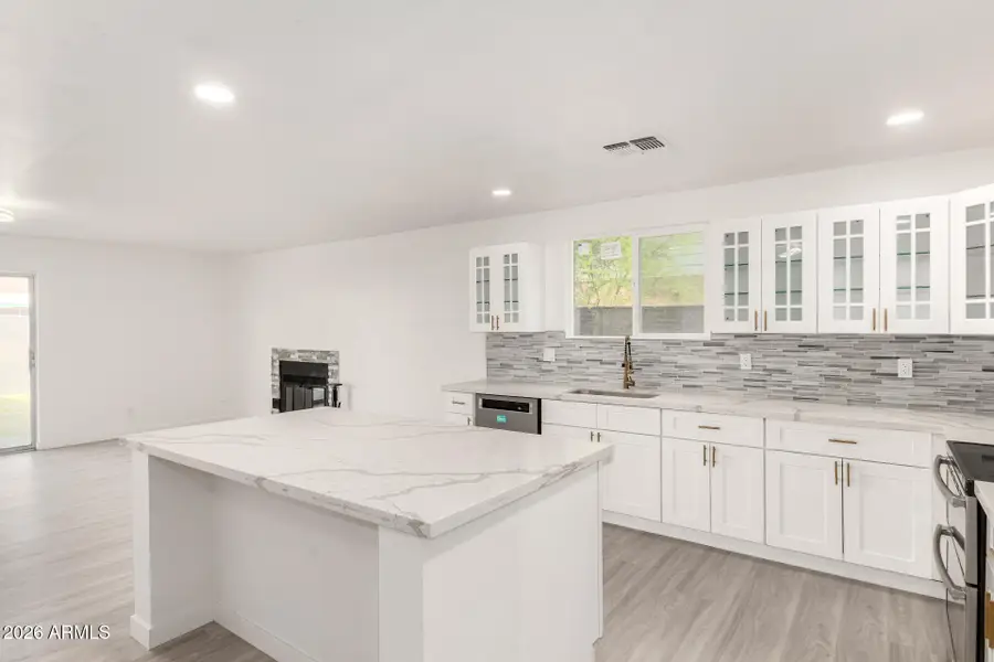 4460 W Avalon Drive, Phoenix, AZ 85031 - Image #3