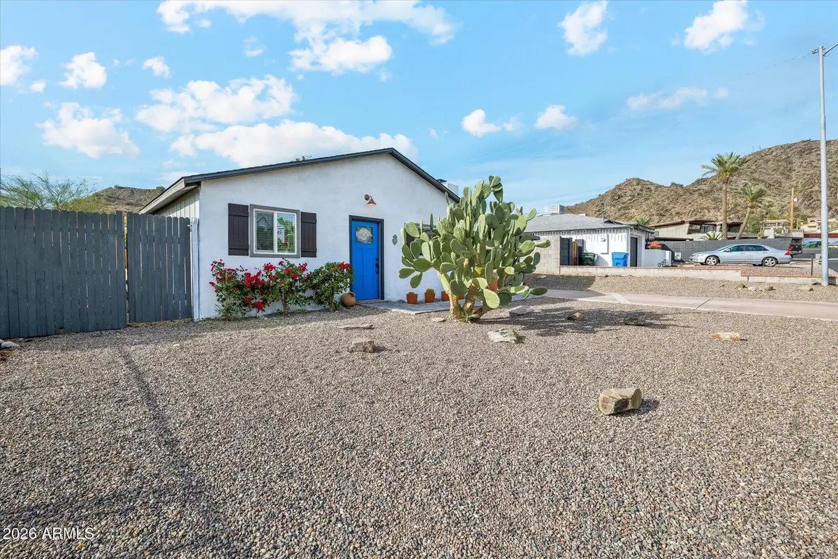 9826 N 2nd Street E, Phoenix, AZ 85020 - Image #1