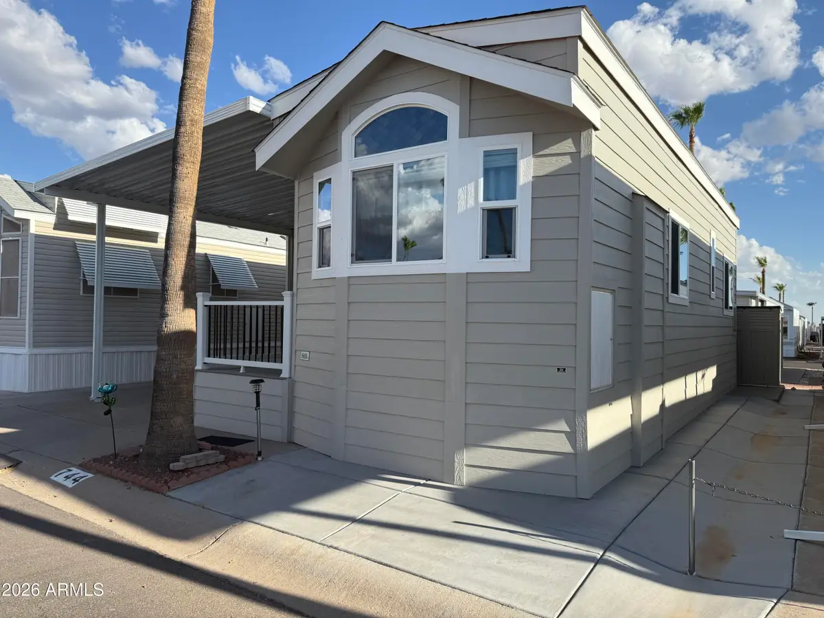 744 Emerald Drive, Apache Junction, AZ 85119 - Image #1