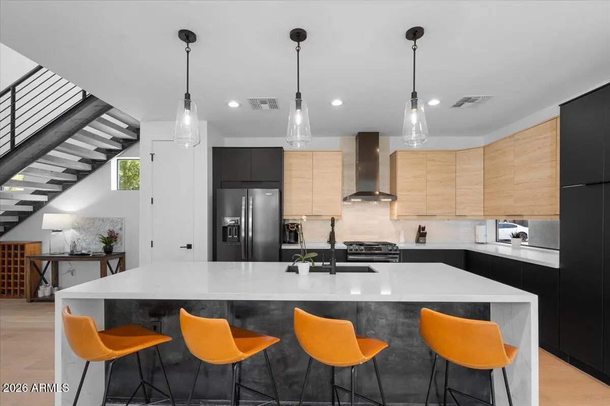 220 W Monterosa Street, Phoenix, AZ 85013 - Image #1