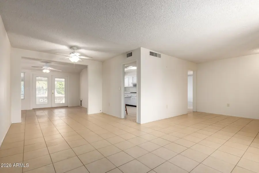 10608 W White Mountain Road, Sun City, AZ 85351 - Image #3