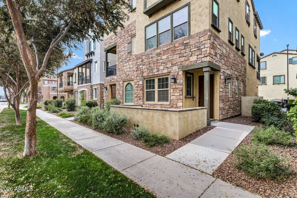 2743 S Balsam Drive, Gilbert, AZ 85295 - Image #1