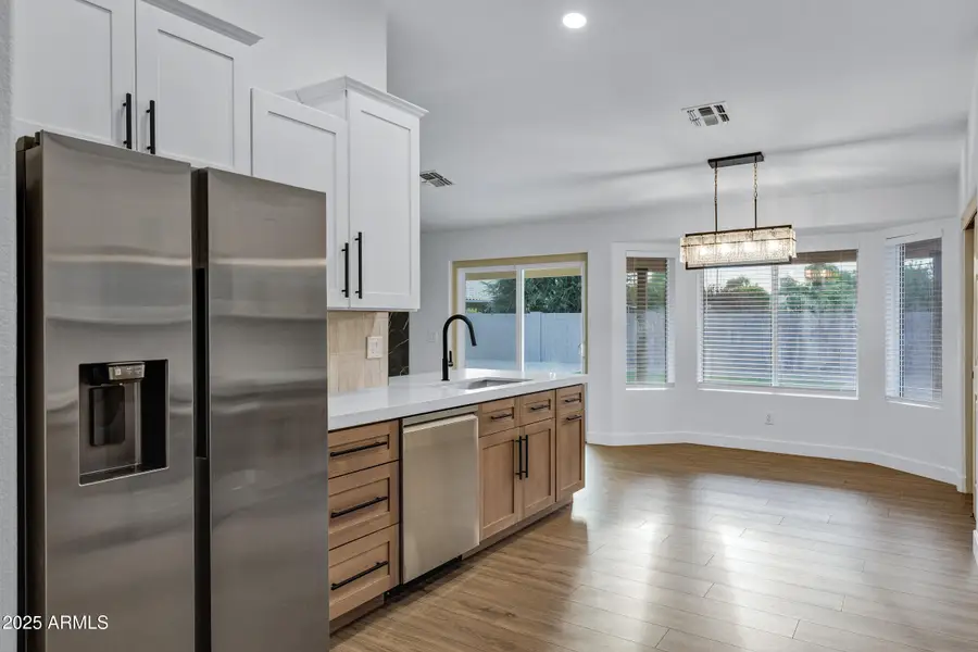 952 S Canal Drive, Gilbert, AZ 85296 - Image #3