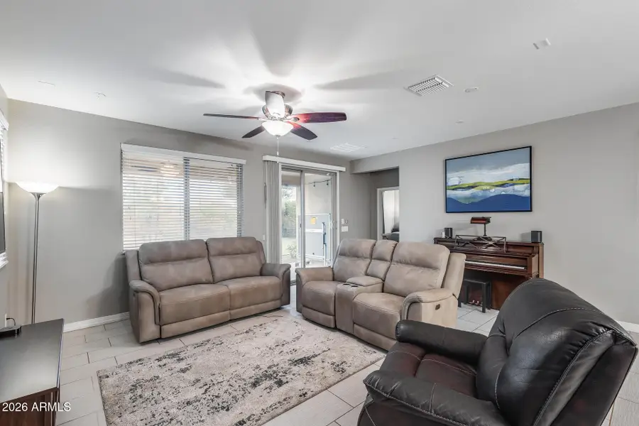 22070 N 97th Glen, Peoria, AZ 85383 - Image #2