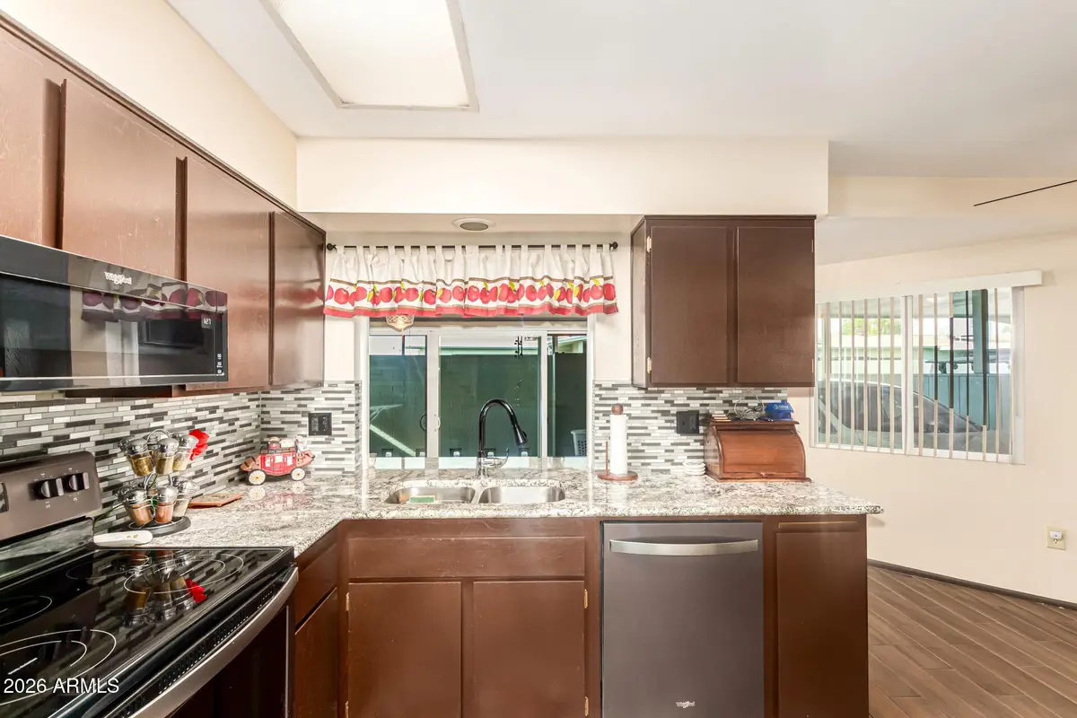 10870 W Santa Fe Drive, Sun City, AZ 85351 - Image #1