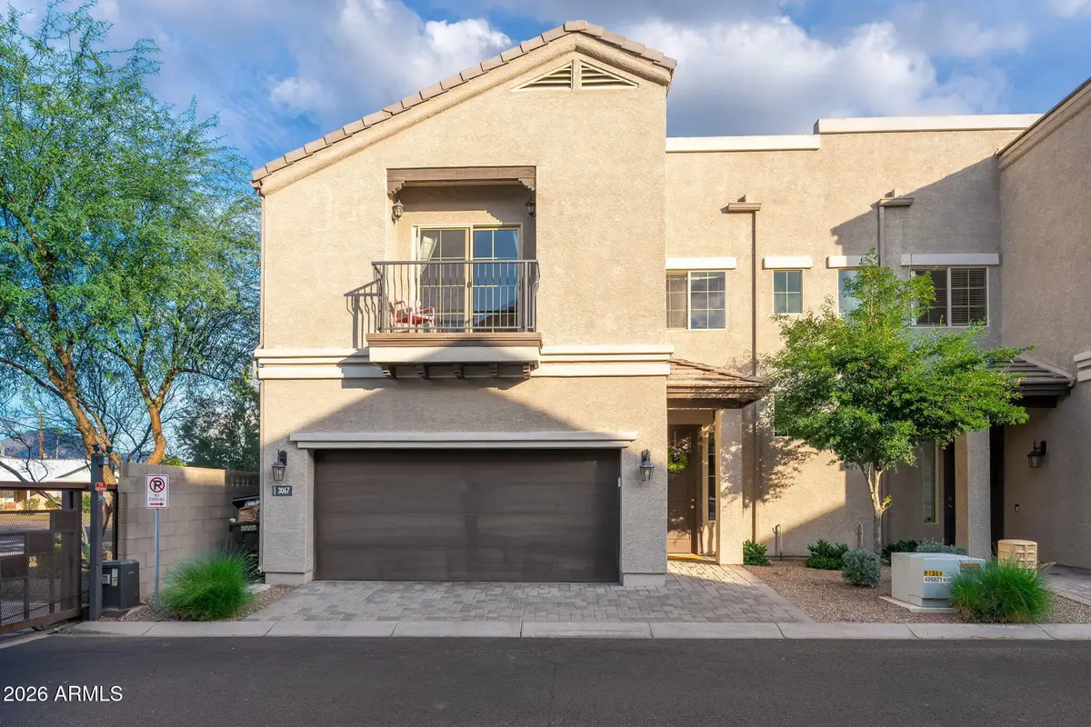 3067 N 33rd Place, Phoenix, AZ 85018 - Image #1
