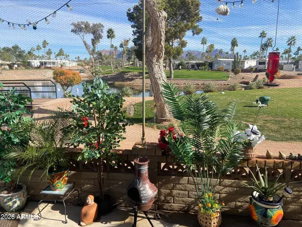 2302 S Seminole Drive #302, Apache Junction, AZ 85119