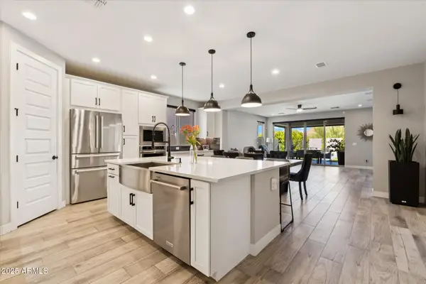 1946 W Horsetail Trail, Phoenix, AZ 85085