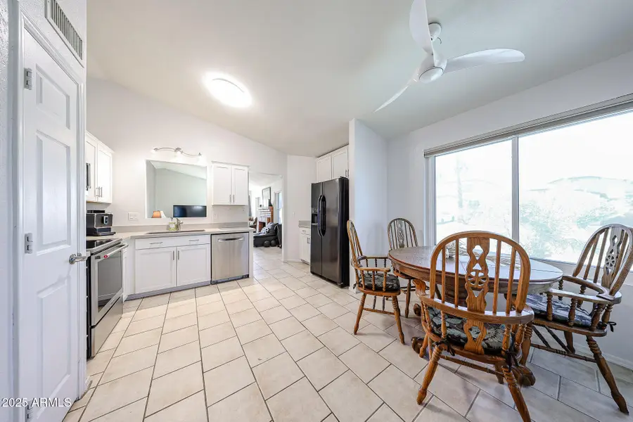 8521 W Mauna Loa Lane, Peoria, AZ 85381 - Image #2