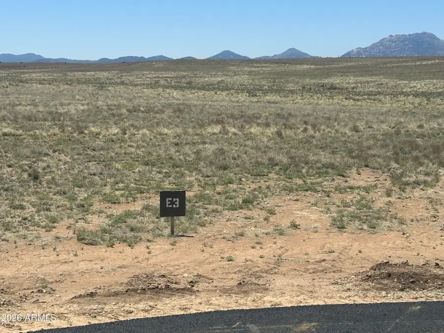 42 E-3 Smoked Oak Circle -- #42 E-3, Prescott Valley, AZ 86315 - Image #2