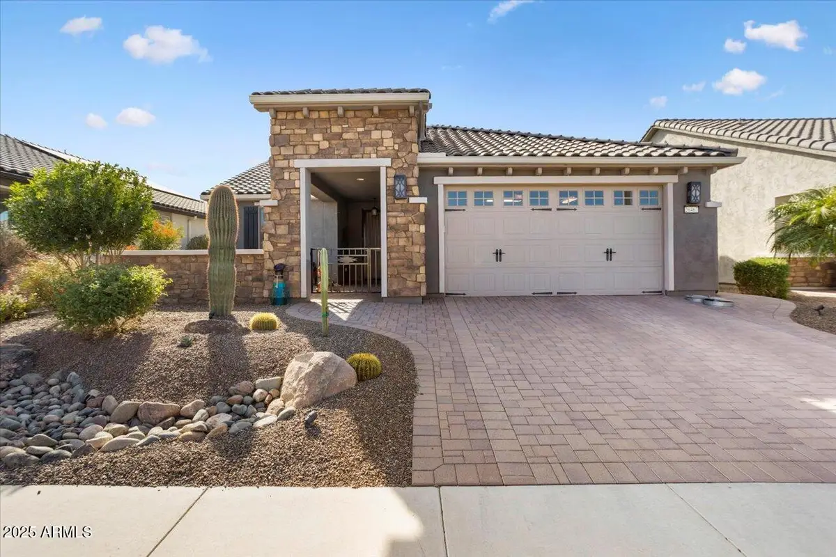 26467 W Zachary Drive, Buckeye, AZ 85396 - Image #1
