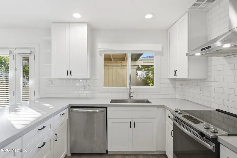 6131 N Granite Reef Road, Scottsdale, AZ 85250 - Image #2