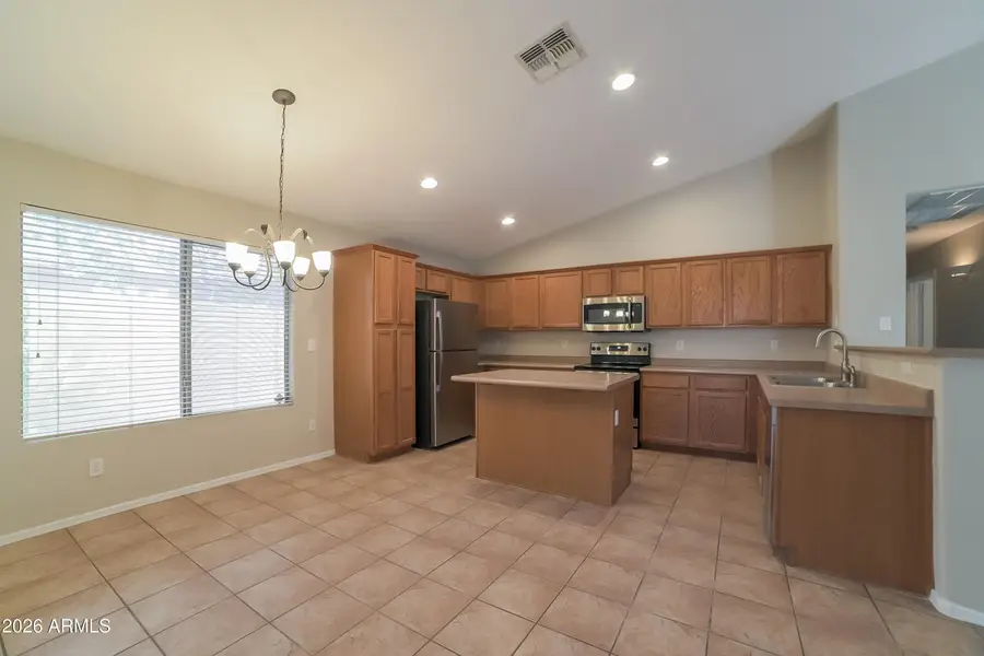 618 S 122nd Lane, Avondale, AZ 85323 - Image #2