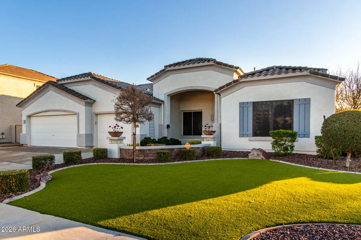 2705 S Tucana Court, Gilbert, AZ 85295 - Image #1