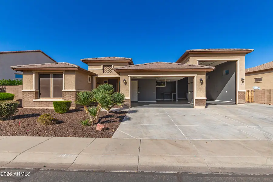 18334 W Marshall Lane, Surprise, AZ 85388 - Image #2