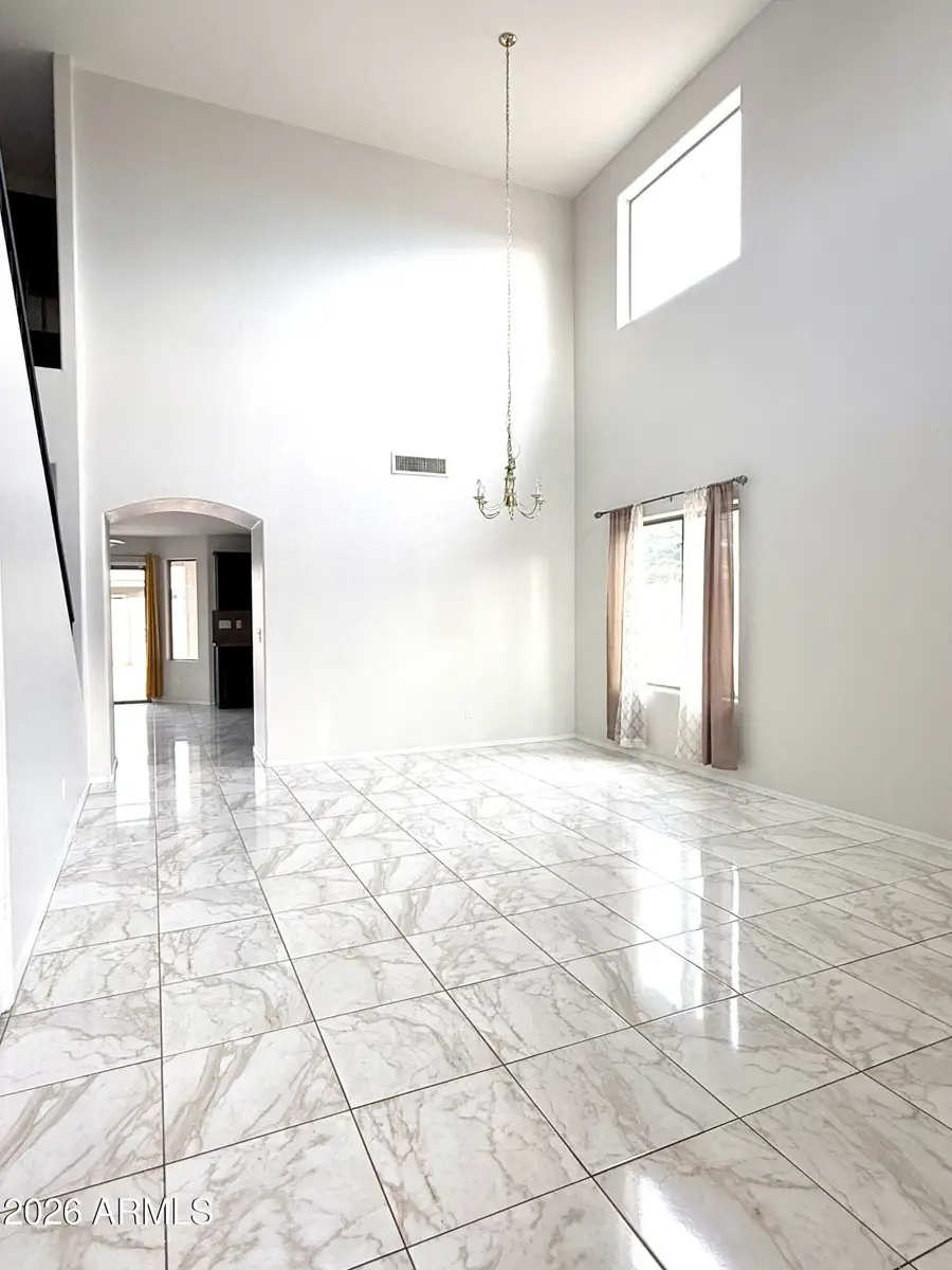 2326 W Gaby Road, Phoenix, AZ 85041 - Image #3