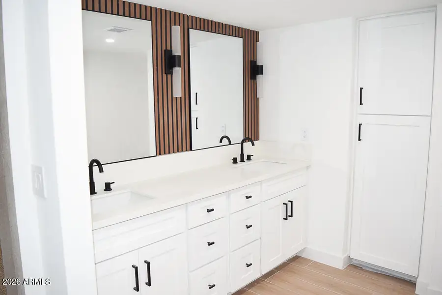 6206 W Wethersfield Road, Glendale, AZ 85304 - Image #2