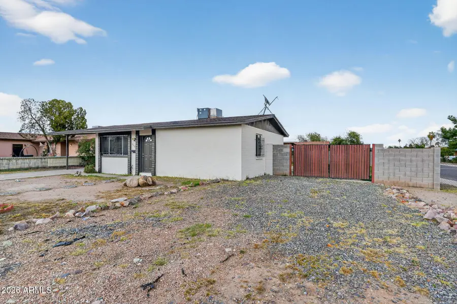 4127 N 74th Avenue, Phoenix, AZ 85033 - Image #2