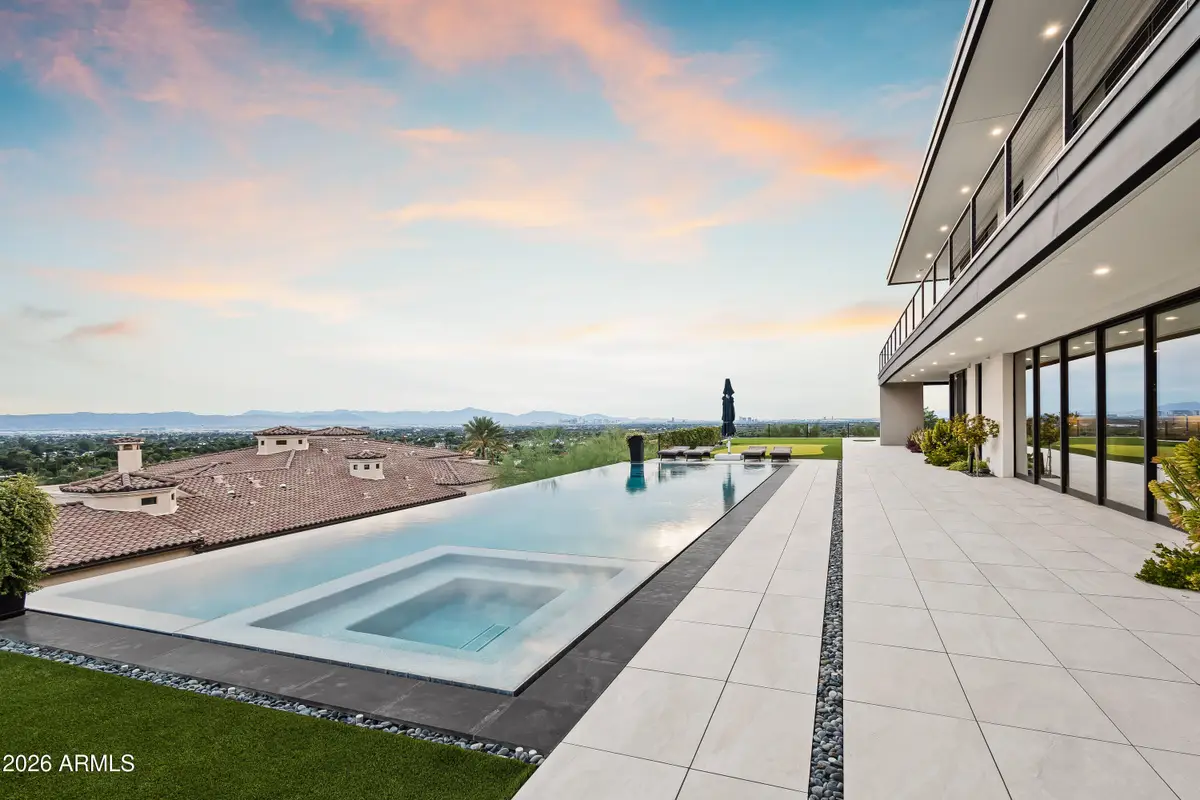 4725 N 56th Street, Phoenix, AZ 85018 - Image #1