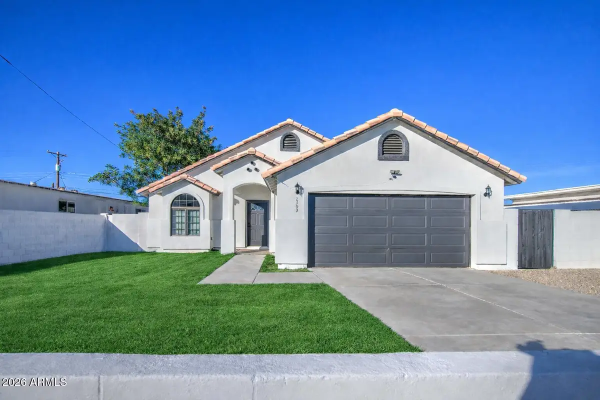 2302 E Alta Vista Road, Phoenix, AZ 85042 - Image #1