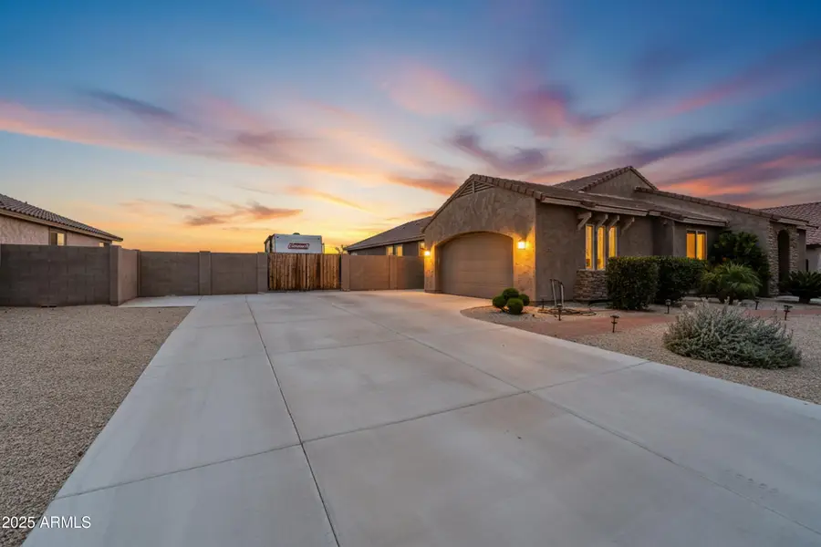 27700 N Silverleaf Road, San Tan Valley, AZ 85143 - Image #2