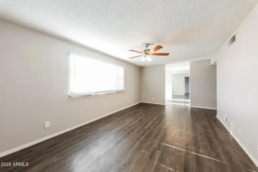 6218 W Wolf Street, Phoenix, AZ 85033 - Image #3