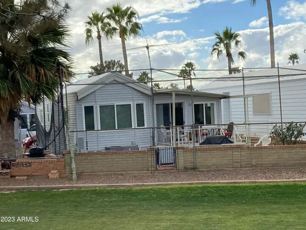 2275 S Seminole Drive, Apache Junction, AZ 85119