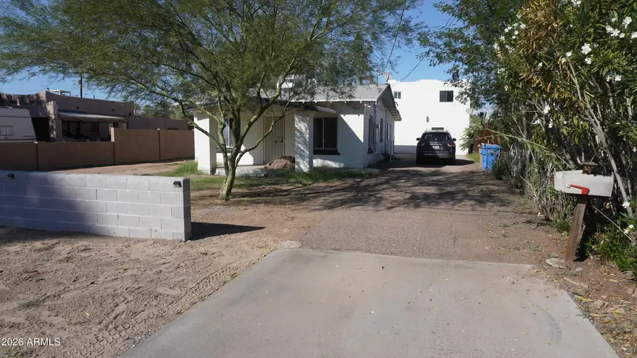 1044 E Whitton Avenue, Phoenix, AZ 85014 - Image #2