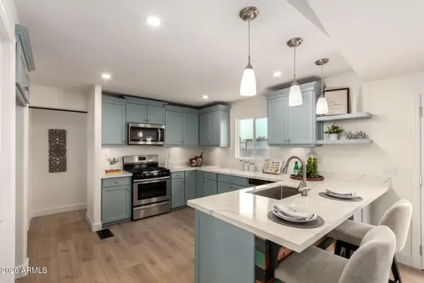 18238 N 2nd Place, Phoenix, AZ 85022