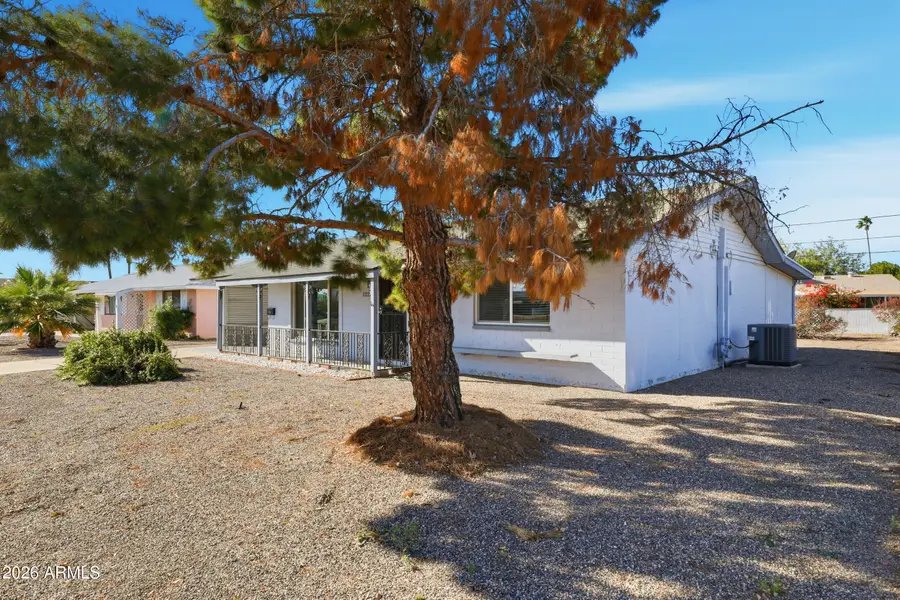 12216 N 107th Avenue, Sun City, AZ 85351 - Image #2