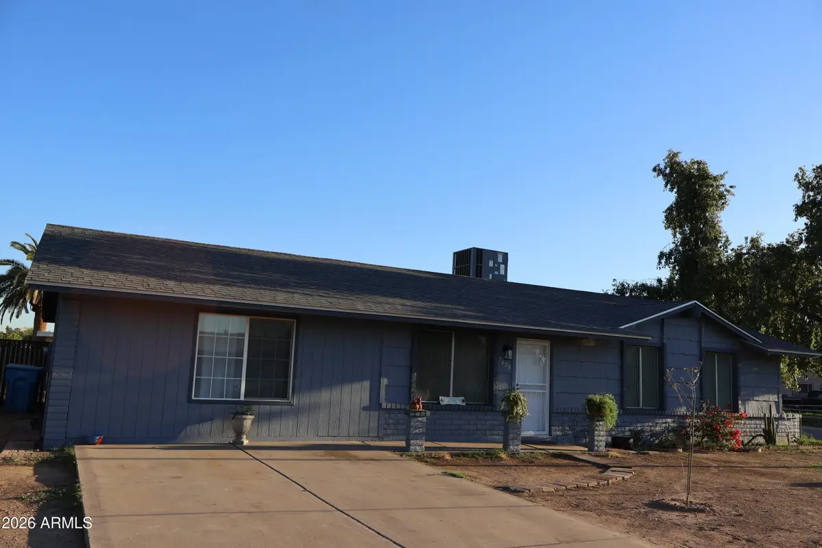 7825 W Flower Street, Phoenix, AZ 85033 - Image #1