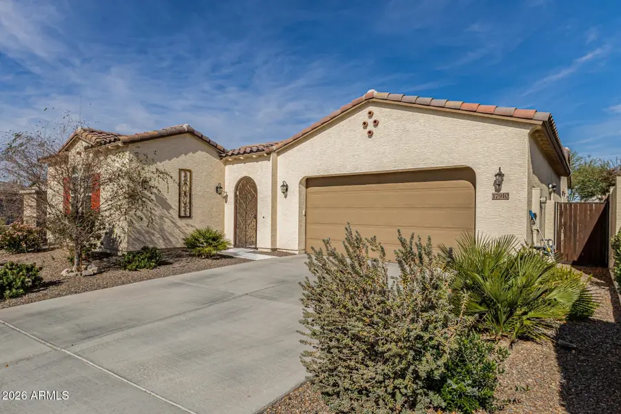 17910 W Silverwood Drive, Goodyear, AZ 85338 - Image #2
