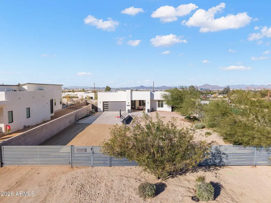2252 E South Mountain Avenue, Phoenix, AZ 85042 - Image #2