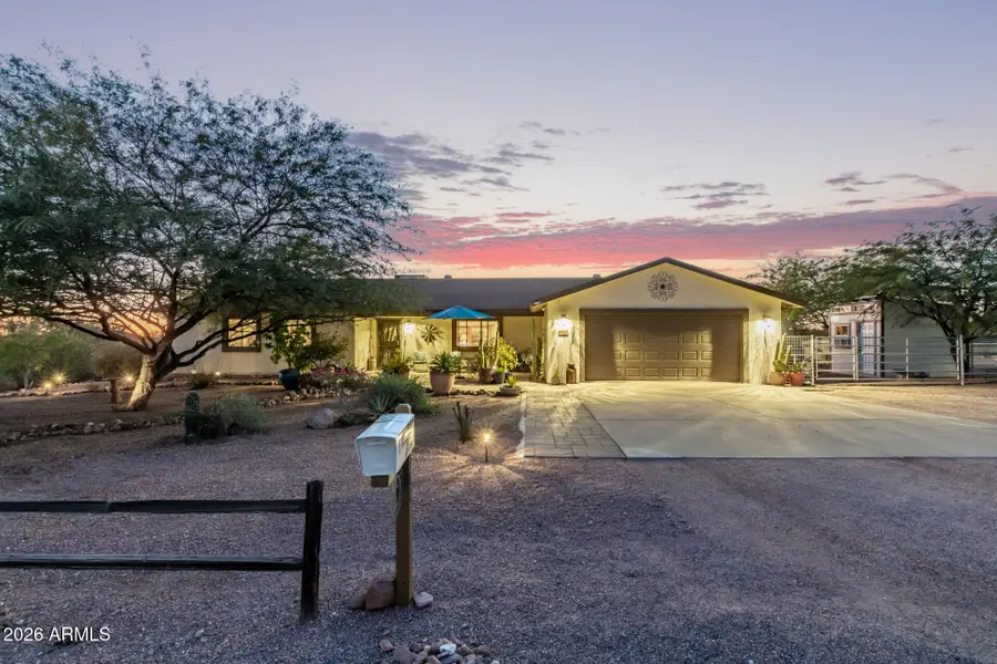164 S Sixshooter Road, Apache Junction, AZ 85119 - Image #2