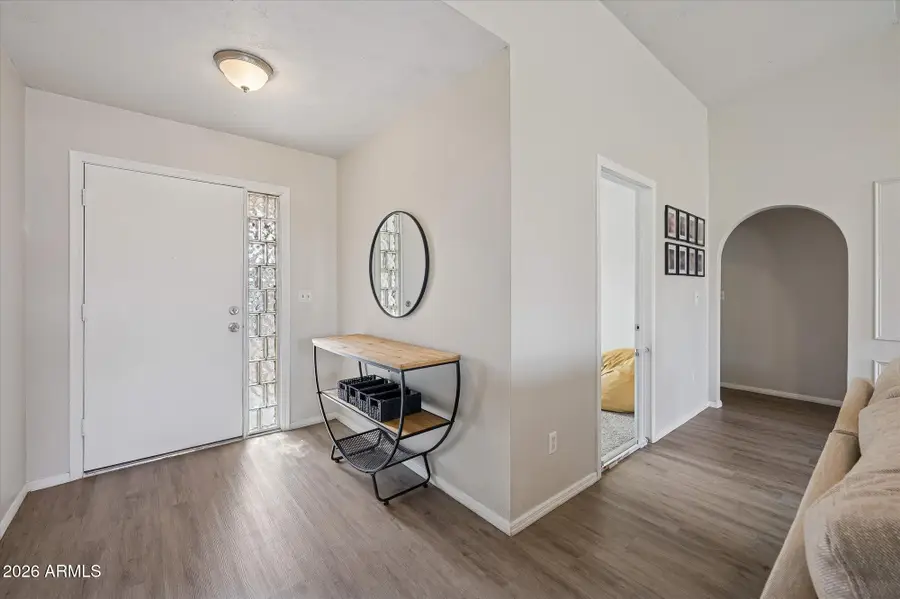 902 W Barrow Drive, Chandler, AZ 85225 - Image #3