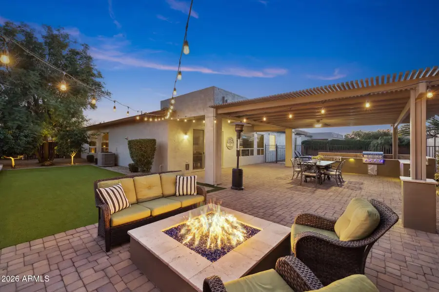 2246 E San Carlos Place, Chandler, AZ 85249 - Image #2