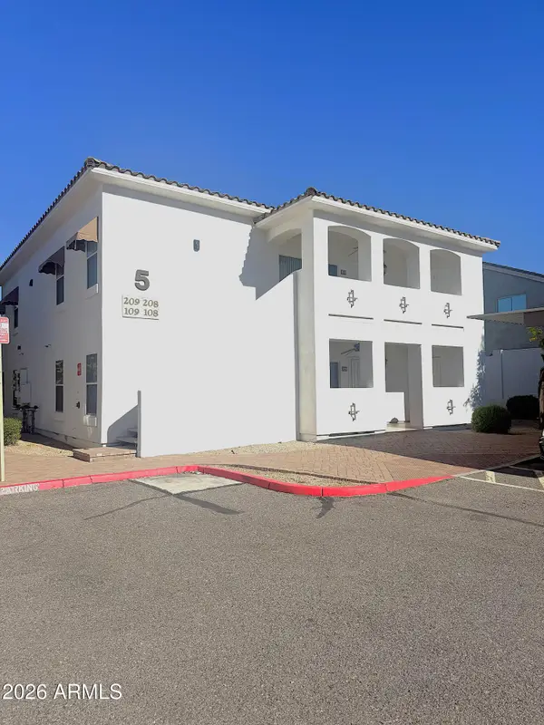 2950 W Louise Drive #208, Phoenix, AZ 85027