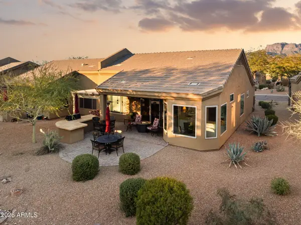 7217 E Canyon Wren Drive, Gold Canyon, AZ 85118