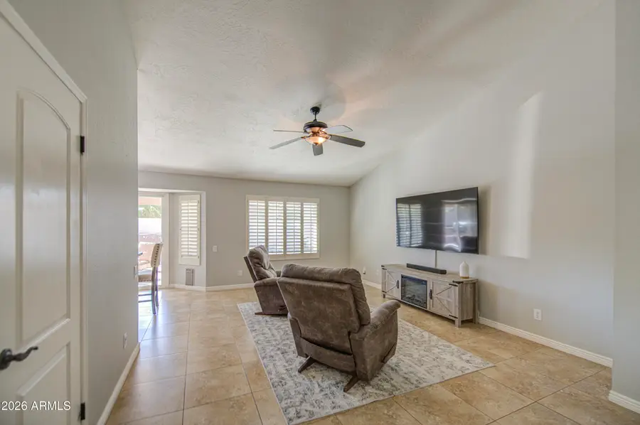 5651 E Fairfield Street E, Mesa, AZ 85205 - Image #3