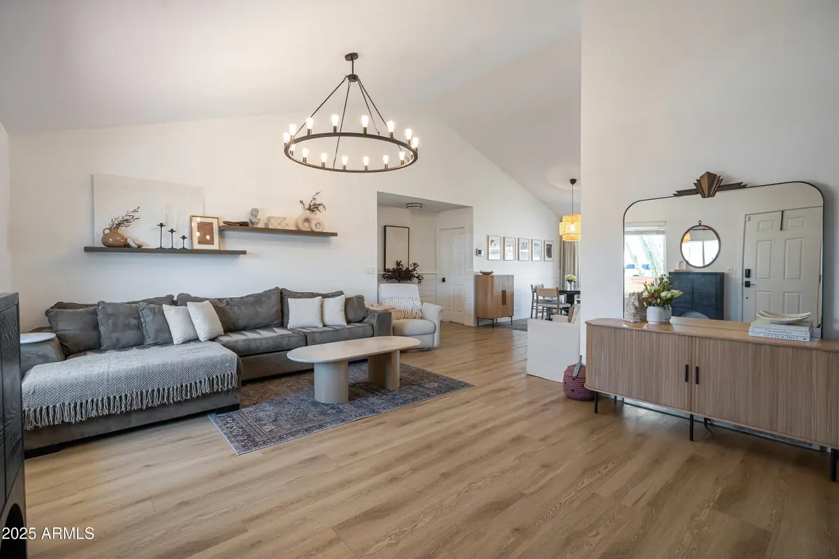 6914 W Sunnyside Drive, Peoria, AZ 85345 - Image #1