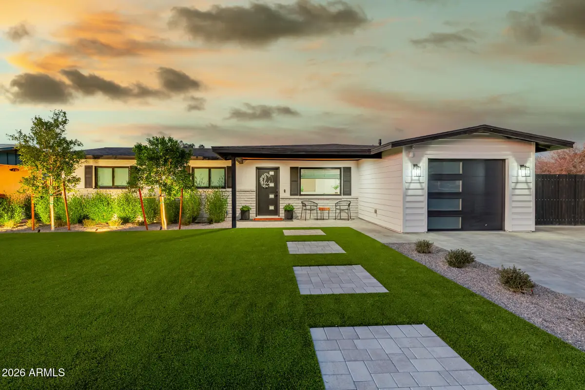 260 E Bruce Avenue, Gilbert, AZ 85234 - Image #1