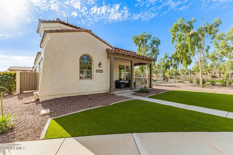 21029 W Edith Way, Buckeye, AZ 85396 - Image #2