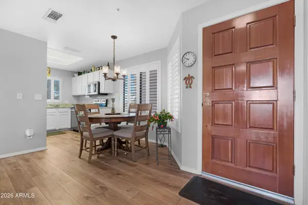 19400 N Westbrook Parkway #221, Peoria, AZ 85382