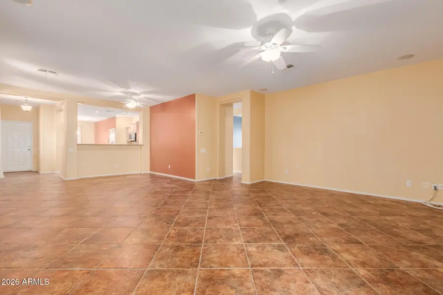 17102 W Saguaro Lane, Surprise, AZ 85388 - Image #3