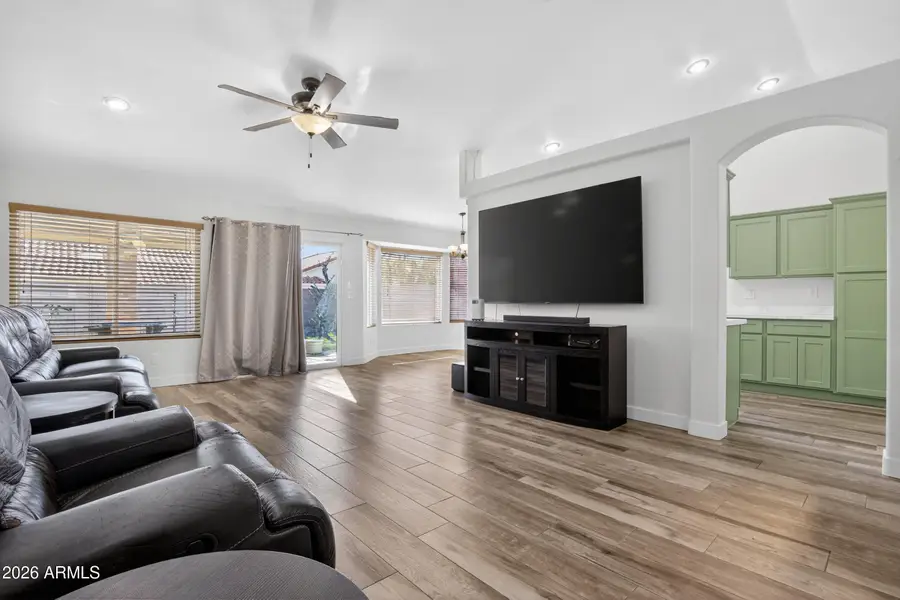 4439 E Thistle Landing Drive, Phoenix, AZ 85044 - Image #3