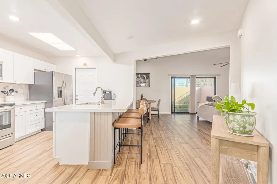 10902 W Topaz Drive, Sun City, AZ 85351 - Image #2