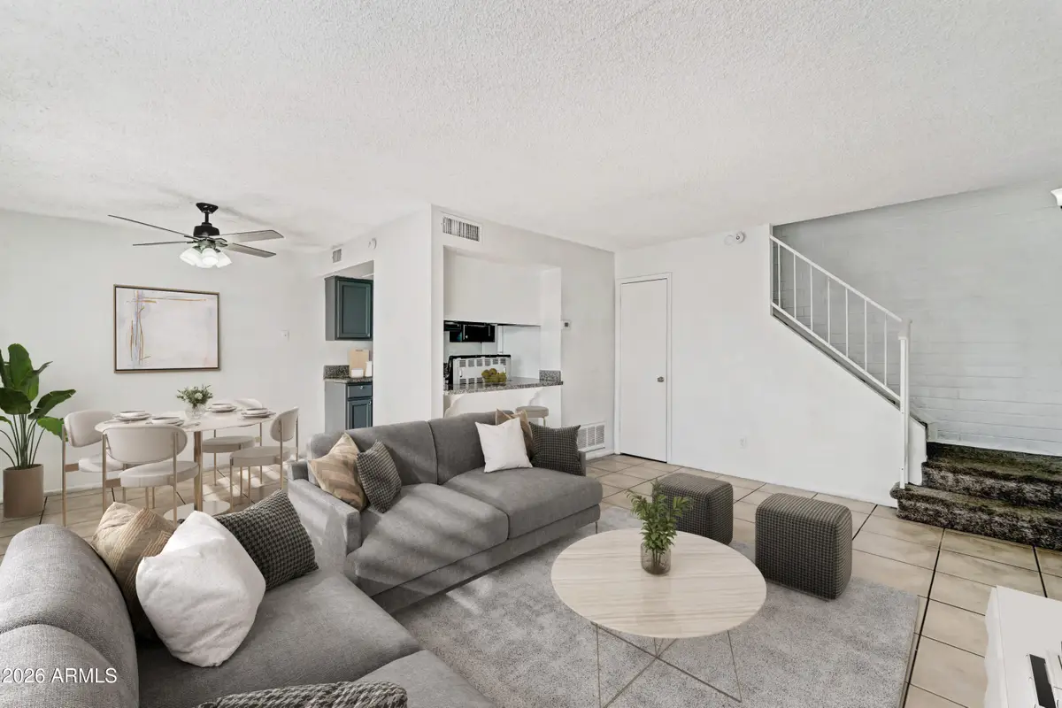 5202 N 42nd Drive, Phoenix, AZ 85019 - Image #1